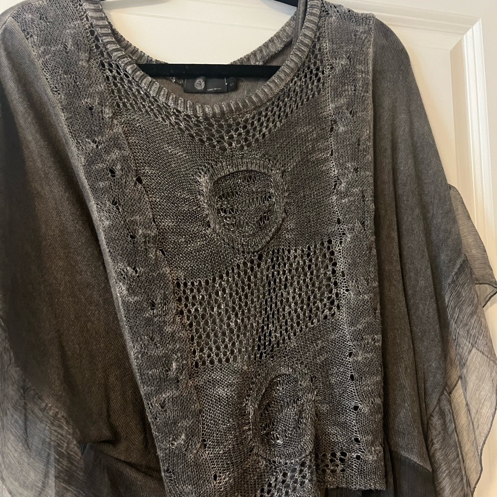 M Italy crochet type with silk blouse Size S